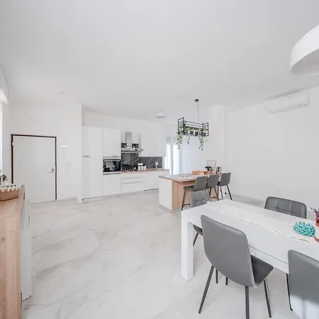 Aria House Appartamento *