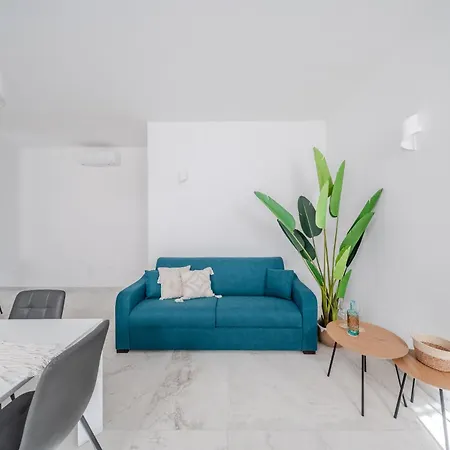 Aria House Apartman *