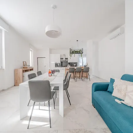 Apartman Aria House